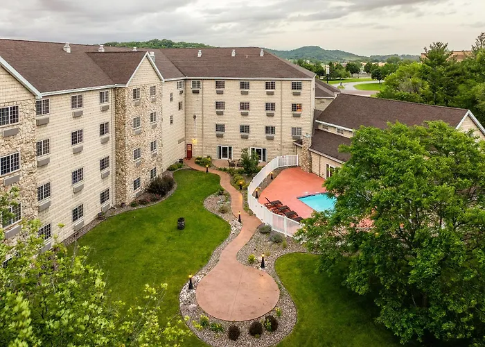 Stoney Creek Hotel La Crosse - Onalaska